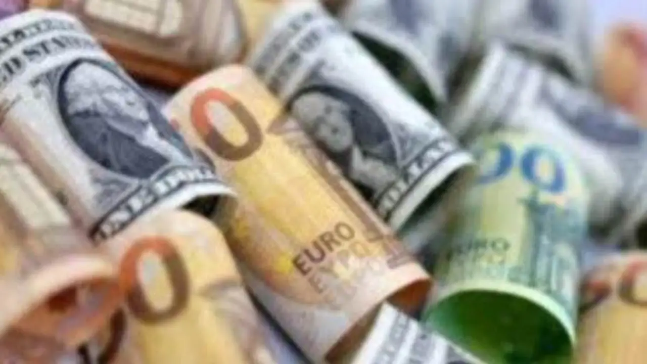 تباين أسعار العملات العربية والأجنبية في مصر خلال تعاملات يوم الإثنين